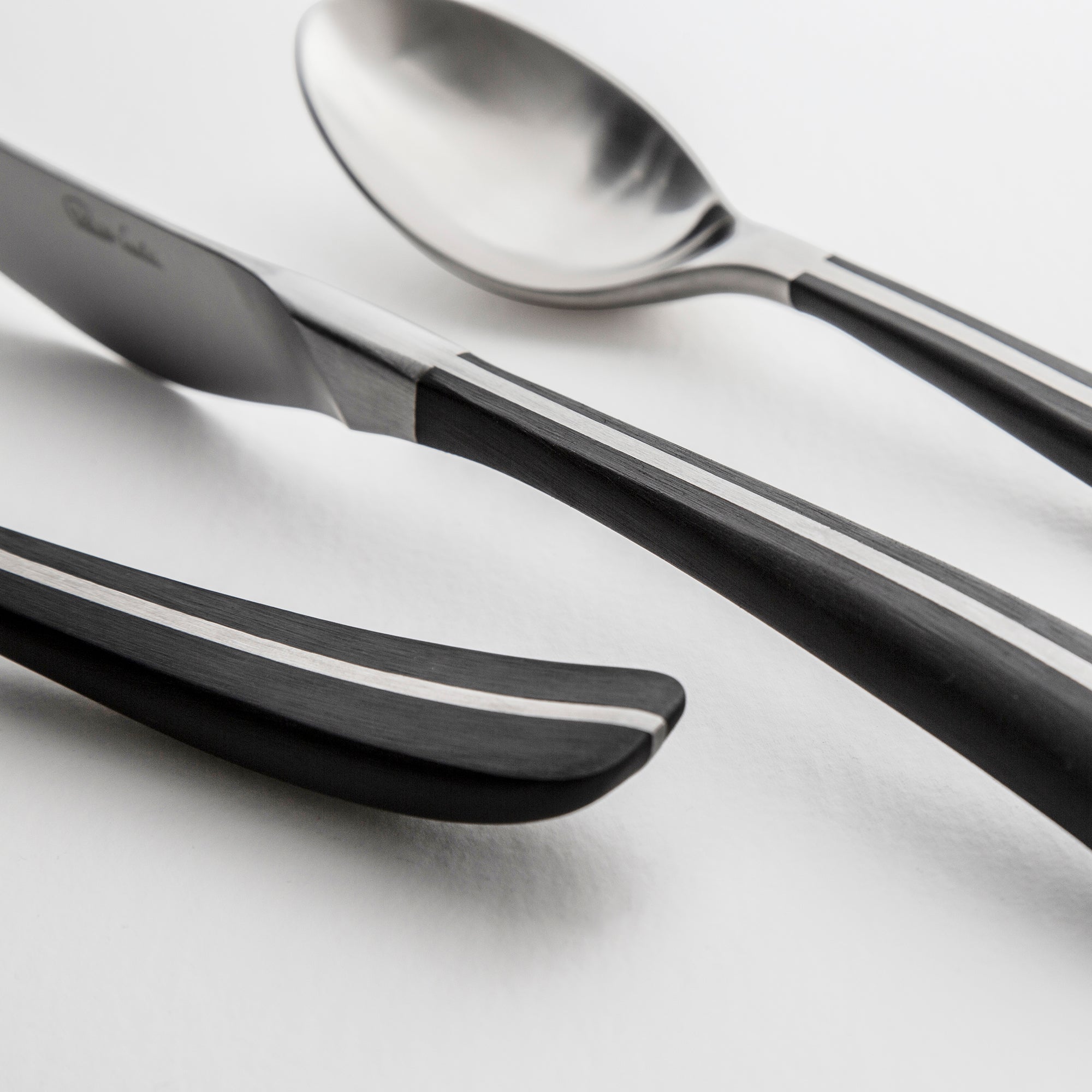 Contour Noir Satin Steak Knife | Cutlery