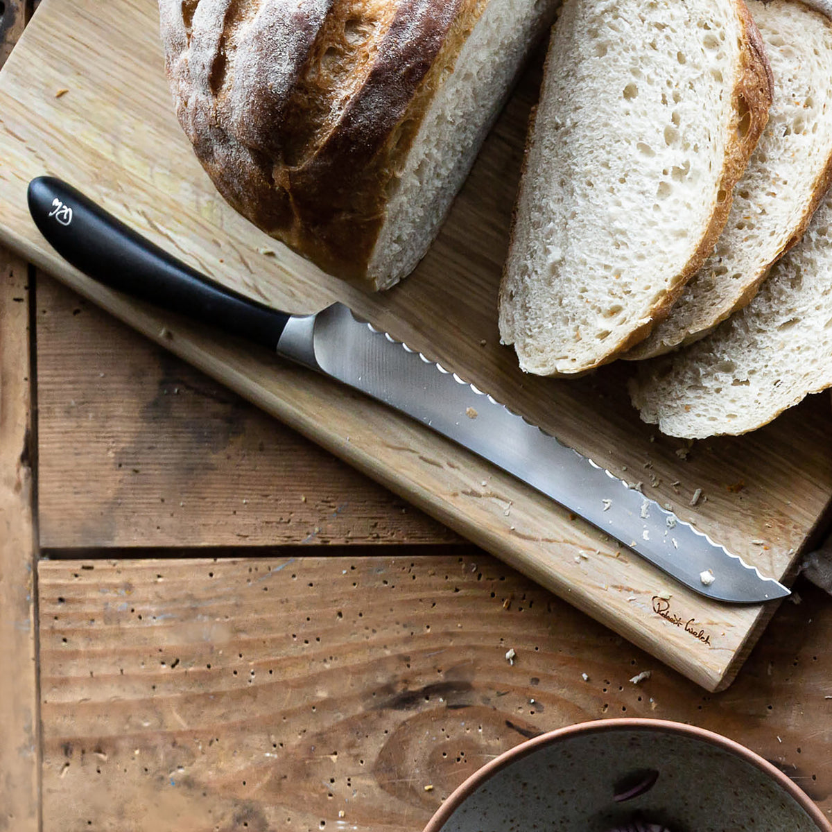 Signature Bread Knife 22cm Kitchen Knife Robert Welch Designs Ltd